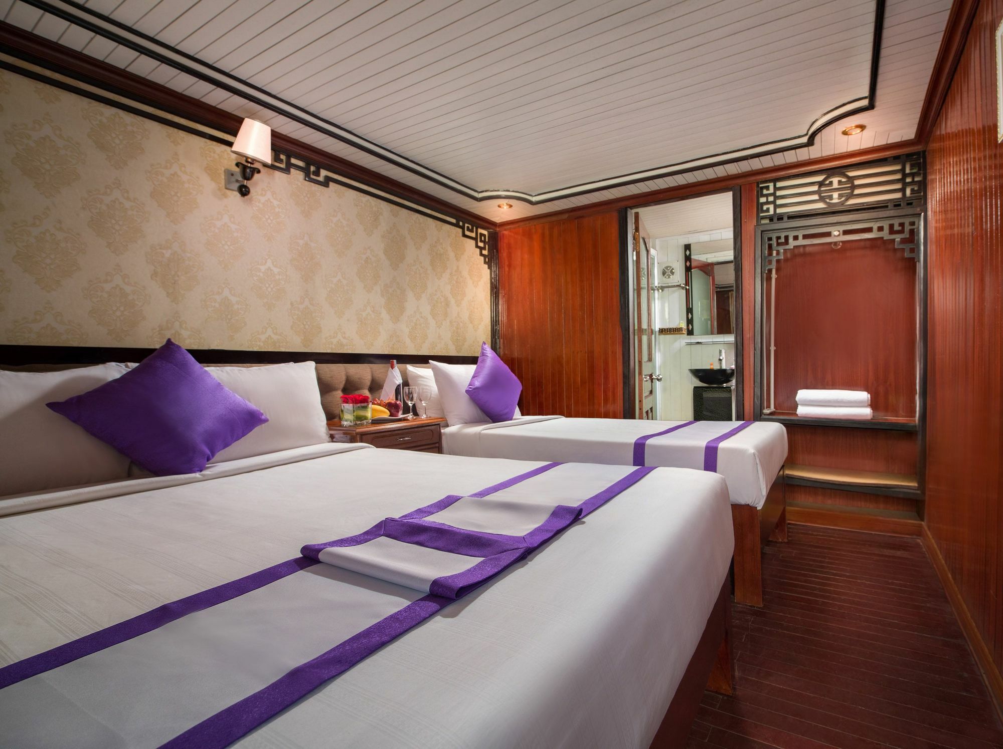 Halong Lavender Cruises Hotel Ha Long Exterior foto