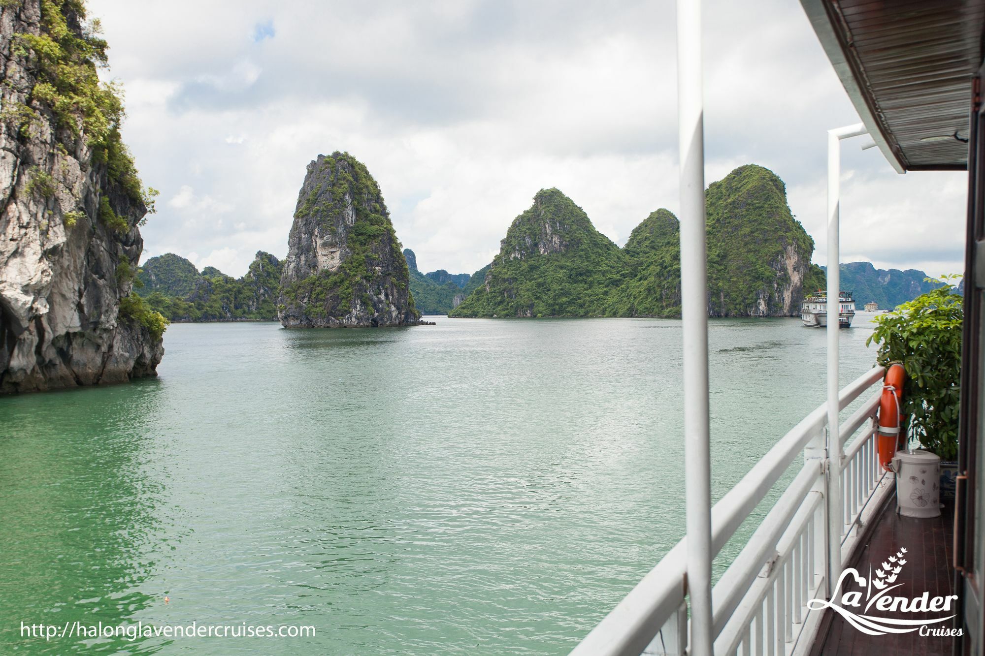 Halong Lavender Cruises Hotel Ha Long Exterior foto