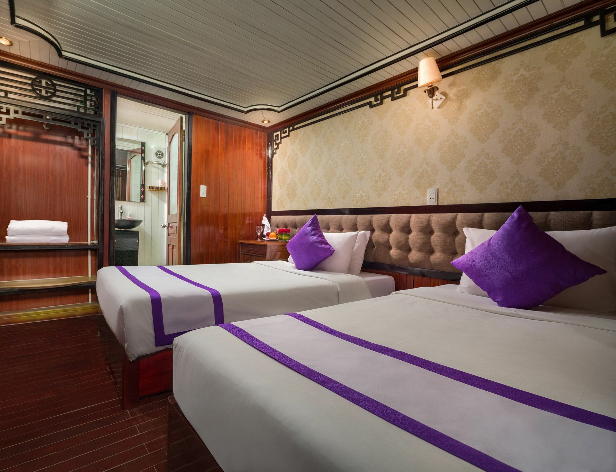 Halong Lavender Cruises Hotel Ha Long Exterior foto